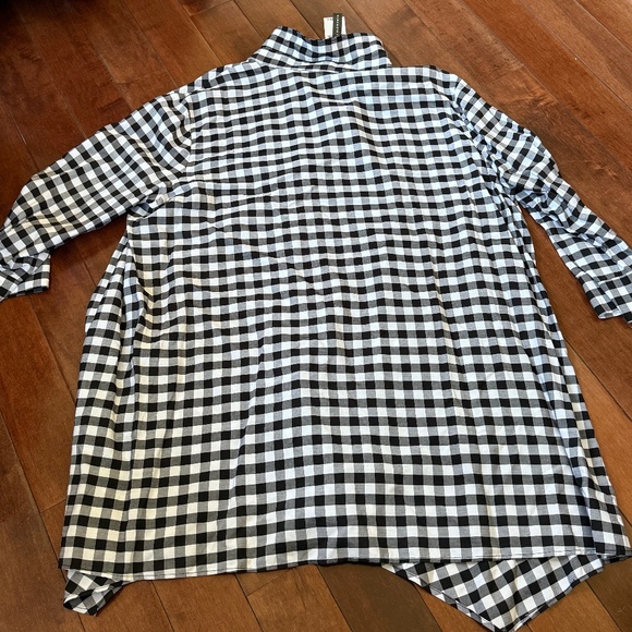 NWT Grace Elements Women’s Black & White Gingham Button Down Blouse, size Large - Picture 4 of 4